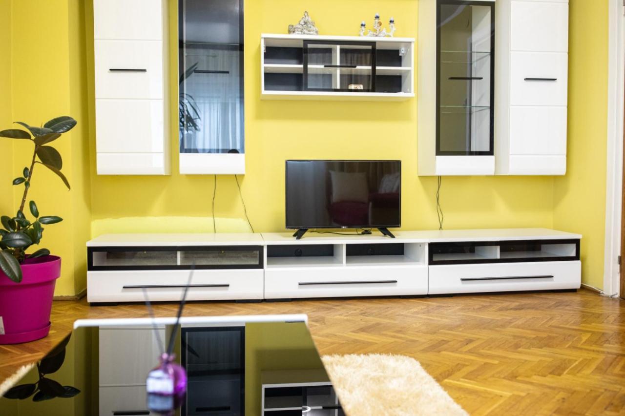 C Central Apartament Дробета-Турну-Северин Экстерьер фото